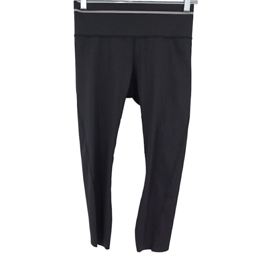 Athleta Sonic Reflective Capri Black Women's S High Rise Activewear Athleisure